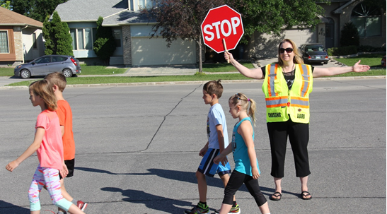 SRTS Guide: The Role of the Adult School Crossing Guard