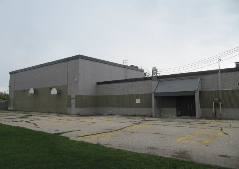 Property for sale3707 Roblin Boulevard