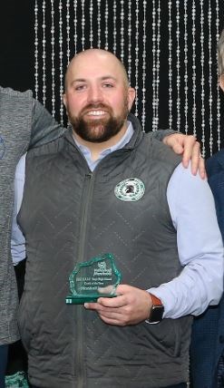 VM%20coach%20Marshall%20with%20award.JPG