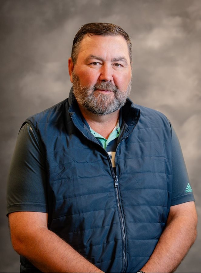 Headshot photo of Scott Carleton